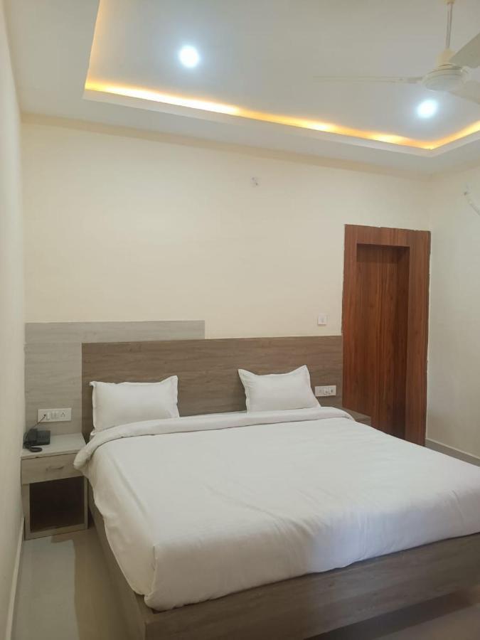 Hotel Rajwada Palace Orchha Extérieur photo