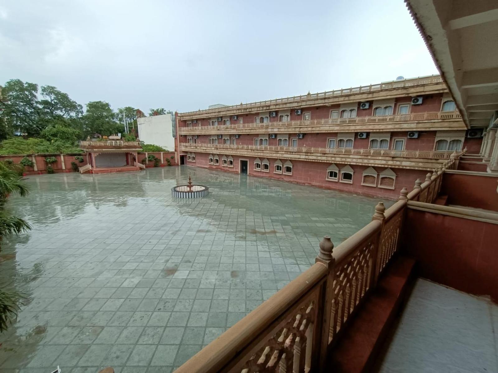 Hotel Rajwada Palace Orchha Extérieur photo